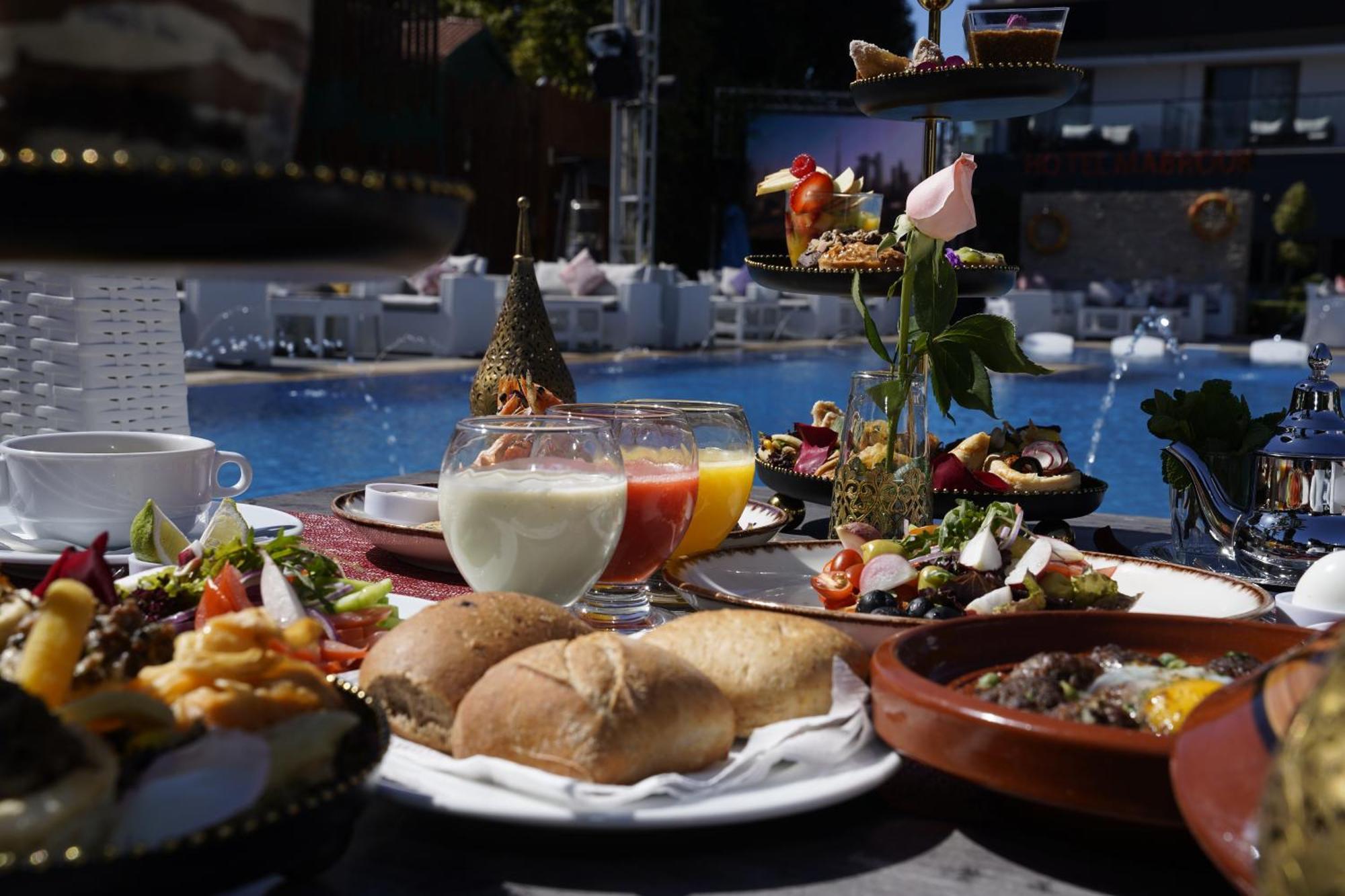 Mabrouk Hotel And Suites- Adult Only 阿加迪尔 外观 照片