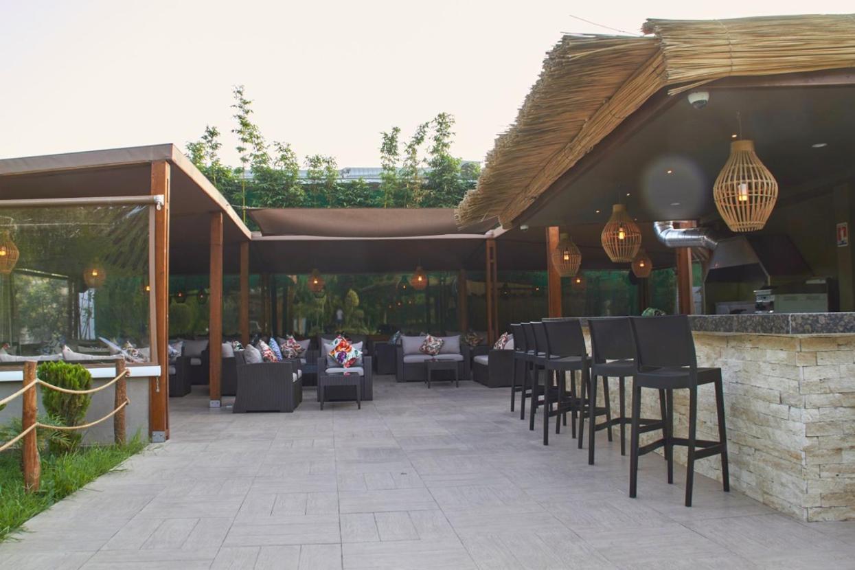 Mabrouk Hotel And Suites- Adult Only 阿加迪尔 外观 照片